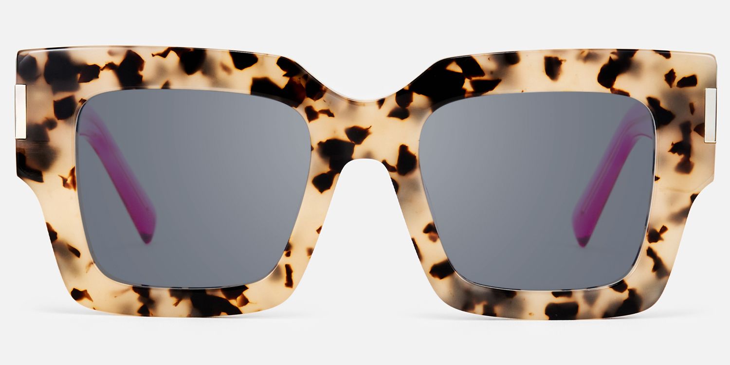 Vaeda - Bold Square Tortoise Sunglasses by Vooglam - Angle View