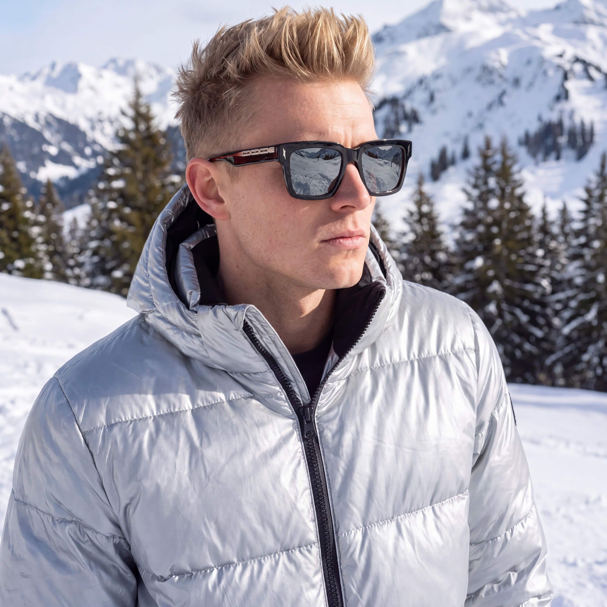 Brand Story: Behind the design of Razor - Dark Rimmed Mirror Sunglasses by Vooglam