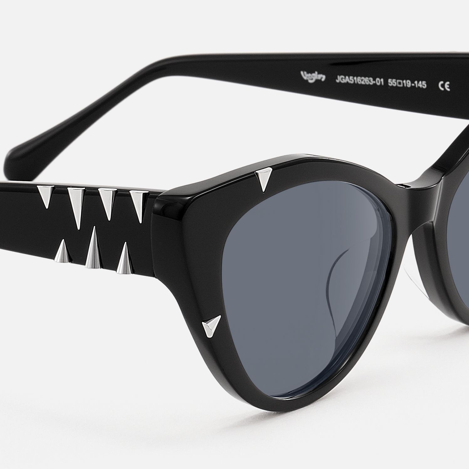 Slay - Black Spike Gothic Cat Eye Sunglasses by Vooglam - Design Details