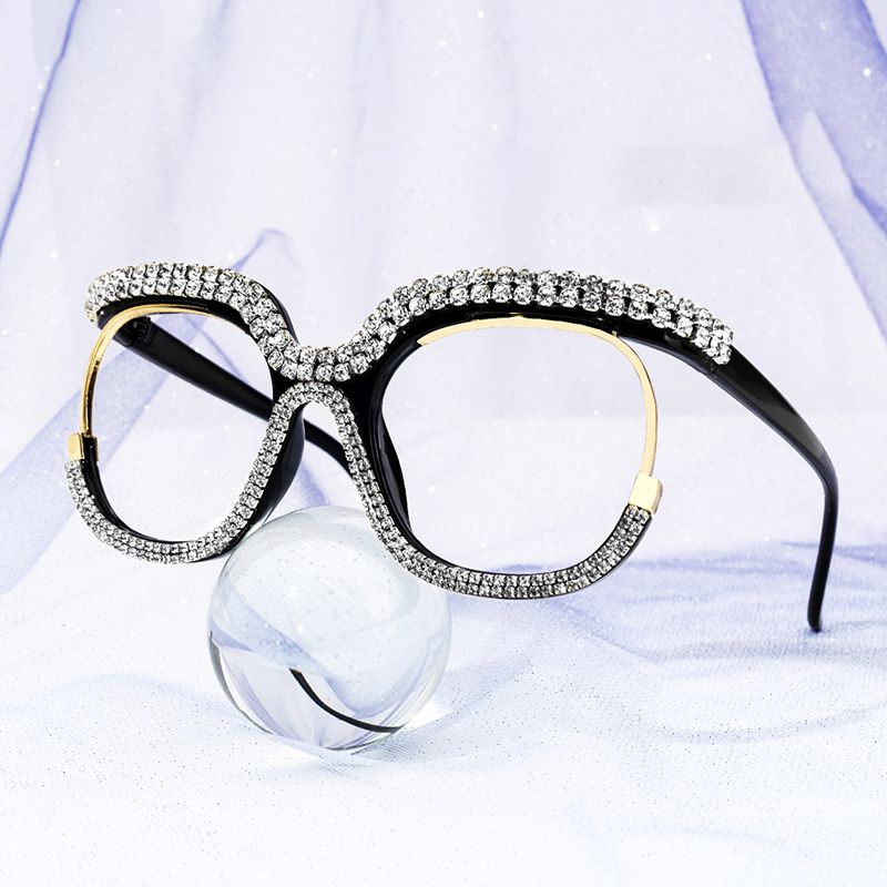 Mancha - Square White Eyeglasses | Vooglam On Model